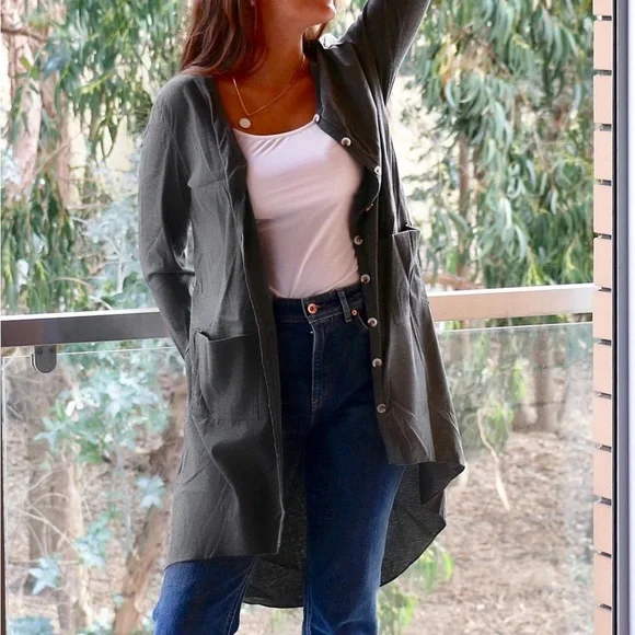 • oversized charcoal cardigan by alaster queen • - Picture 4 of 7